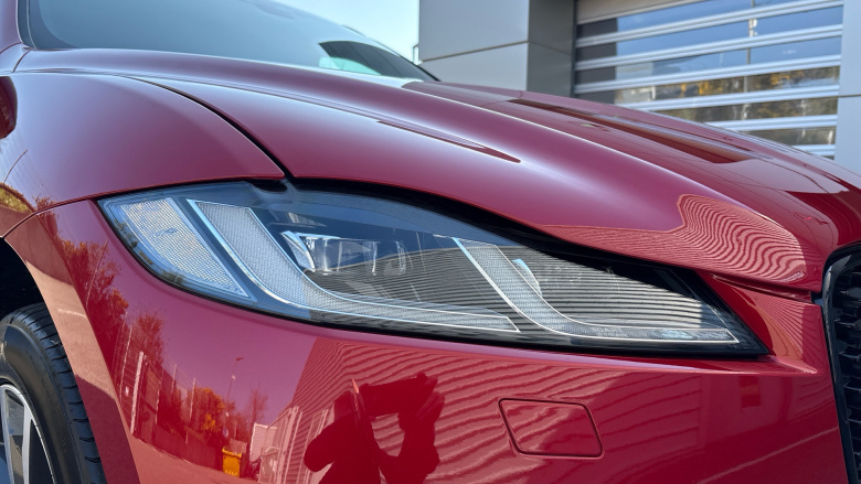 Jaguar F-Pace 2.0 D200 R-Dynamic SE Black 5dr Auto AWD Diesel Estate